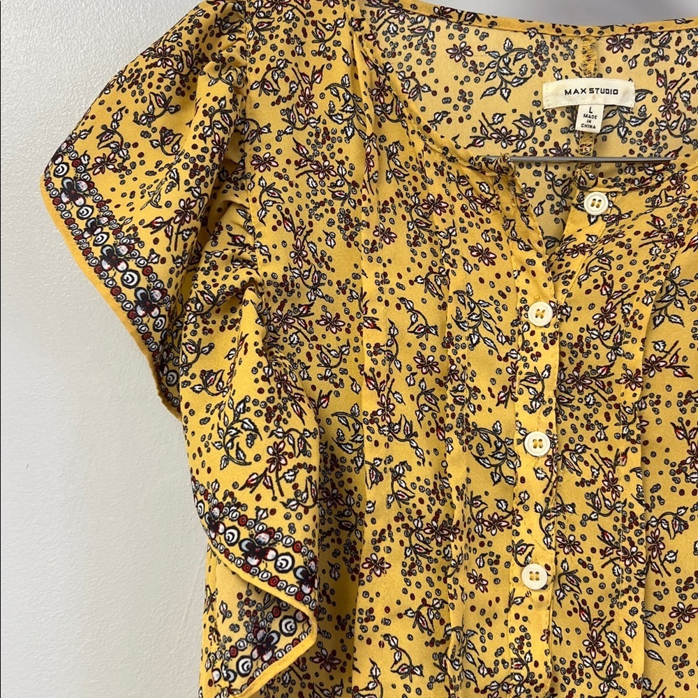 Max Studio Mustard Floral Blouses Babydoll Style sz L - Picture 3 of 5